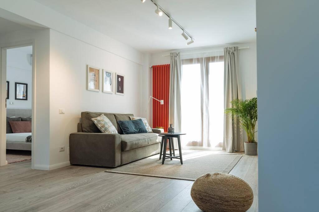 Sunny 2Br Flat - Old Town View Apartment Bucharest Exterior photo