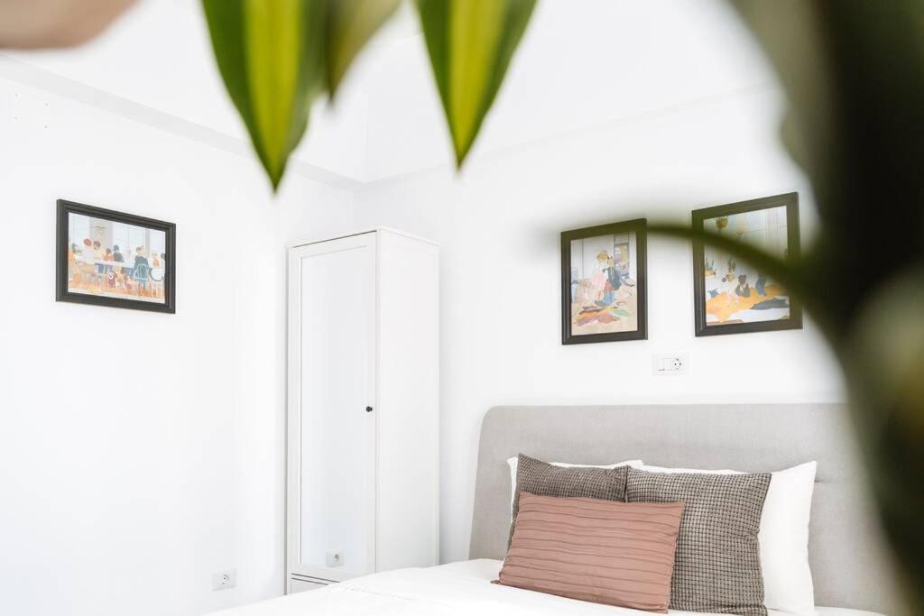 Sunny 2Br Flat - Old Town View Apartment Bucharest Exterior photo